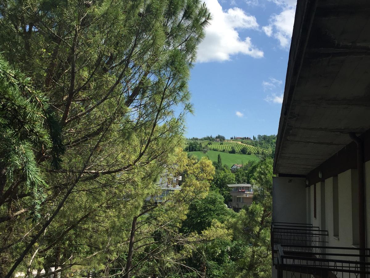 Hotel Belvedere Castrocaro Terme Buitenkant foto